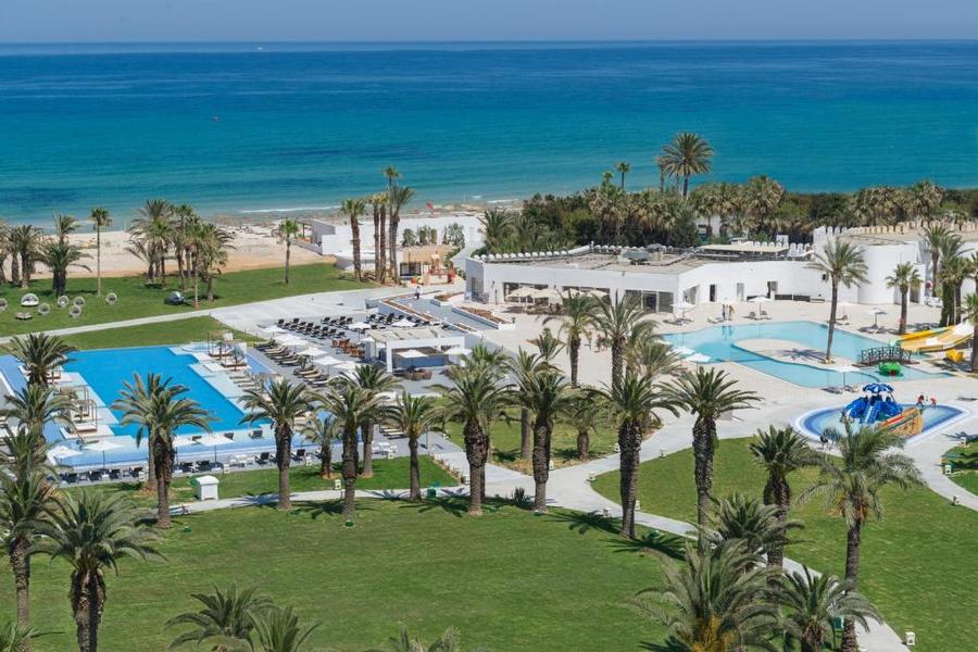 Vue panoramique sur la plage depuis Jaz Tour Khalef