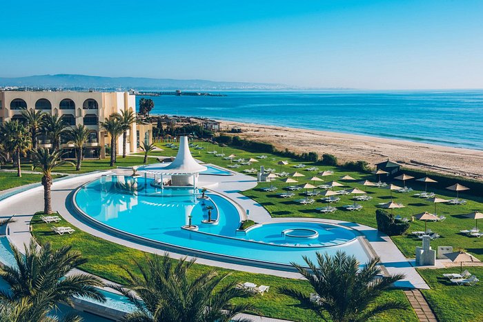Piscine -vue -de- mer- Iberostar -Averroes