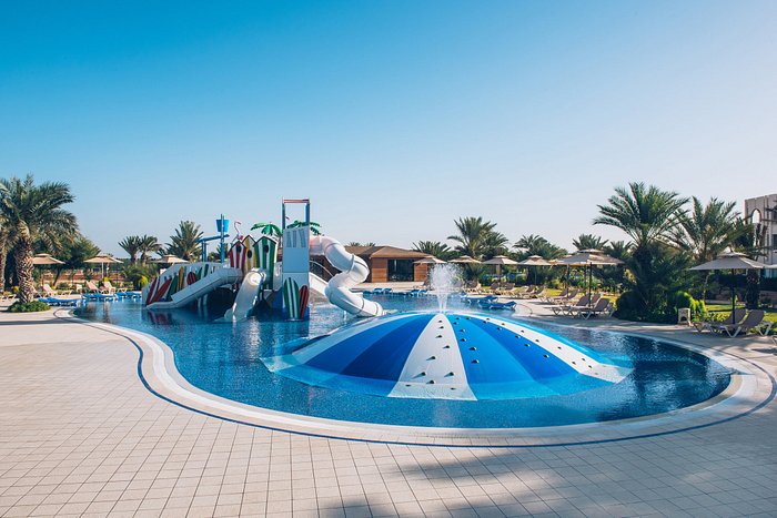 Piscine-extérieure-pour-enfants-Iberostar-Mehari-Djerba