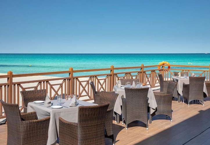 Vue extérieure de l'hôtel Hasdrubal Prestige Thalasso & Spa à Djerba