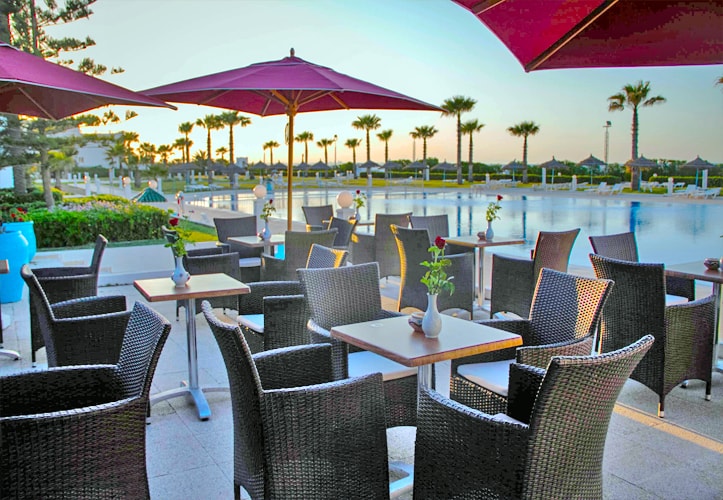 Restaurant vue sur Piscine de l'hôtel Amir Palace