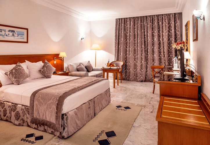 chambre luxeuse de  l'hôtel Goden Carthage Hotel & Residence