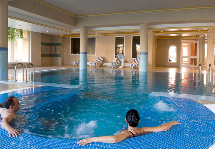 Piscine couverte Dar Isamail Tabarka