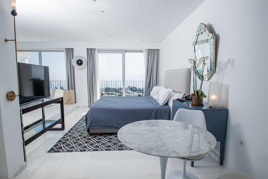 Chambre luxueuse de Villa Didon Carthage